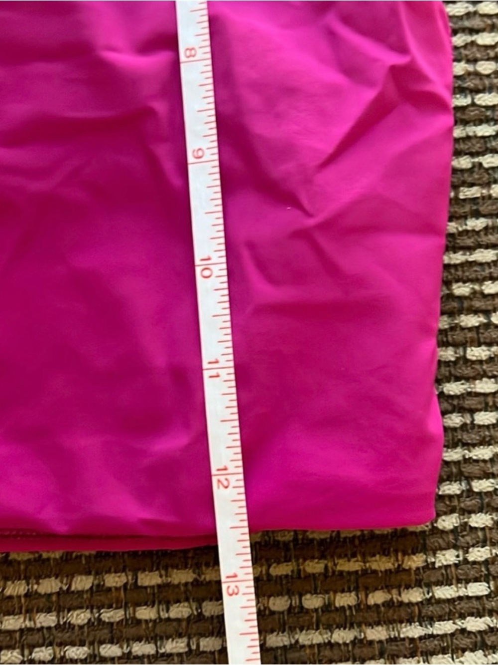 EUC Lululemon Stash it Bra size 6 Ripened Raspberry - Picture 3 of 5